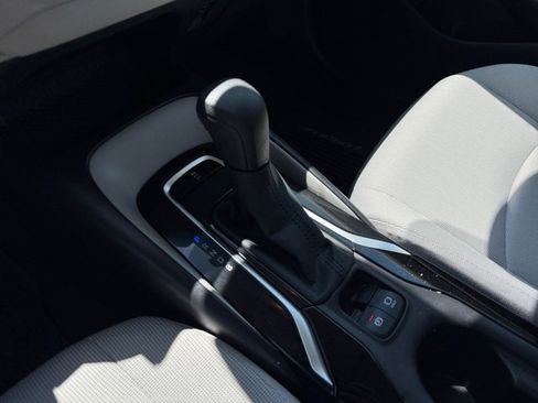Used 2020 Toyota Corolla LE w/ LE Premium Package FWD image 30