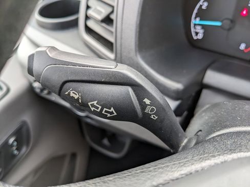 Used 2023 Ford Transit 350 XLT image 38