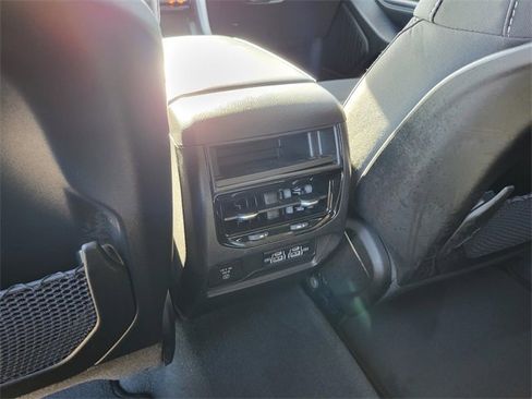 Used 2023 Jeep Grand Cherokee Laredo w/ Luxury Tech Group I image 21