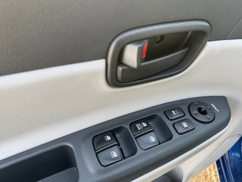 Used 2011 Hyundai Accent GLS w/ Premium Pkg 4 image 14