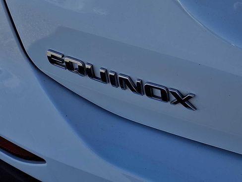 Used 2024 Chevrolet Equinox LT image 30