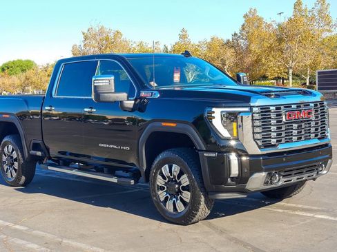 New 2026 GMC Sierra 3500 Denali w/ Denali Reserve Package image 6