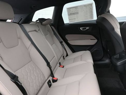 New 2026 Volvo XC60 B5 Plus w/ Protection Package Premier AWD/4WD image 33