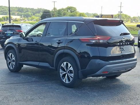 Used 2021 Nissan Rogue SV w/ Premium Package AWD/4WD image 4