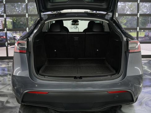 Used 2023 Tesla Model Y Long Range AWD/4WD image 10