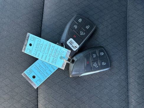 Used 2023 Chevrolet Silverado 1500 LT image 41