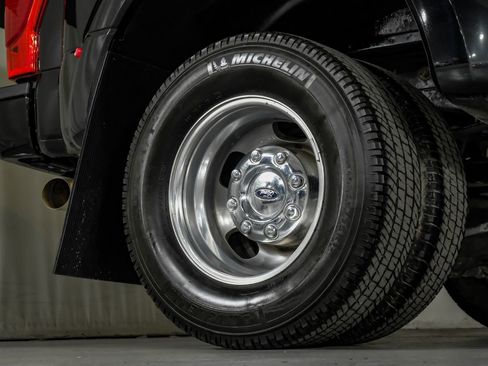 Used 2022 Ford F350 XLT w/ XLT Premium Package image 51