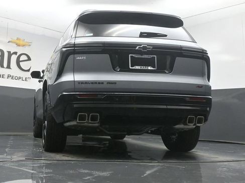 New 2026 Chevrolet Traverse RS w/ LPO, Floor Liner Package image 33
