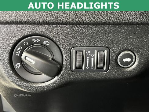 Used 2023 Dodge Charger R/T w/ Blacktop Package image 24