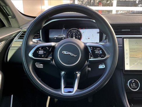 Used 2021 Jaguar F-PACE S image 5