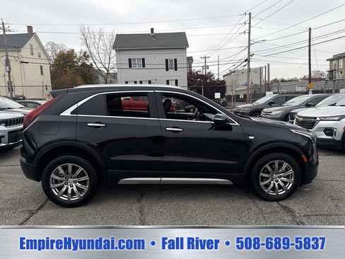 Used 2023 Cadillac XT4 Premium Luxury AWD/4WD image 3