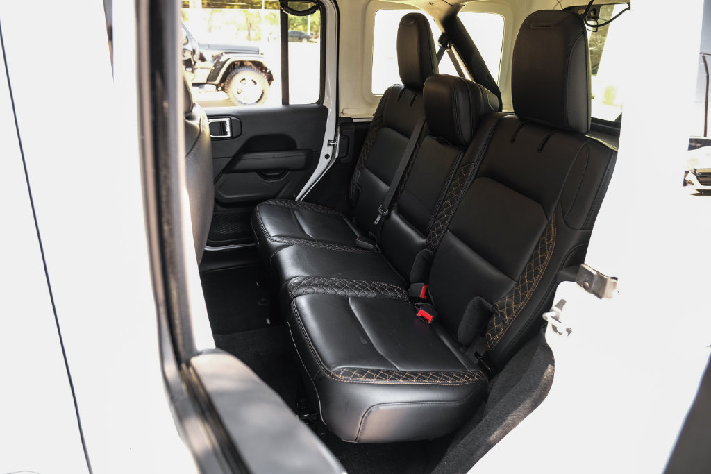 Used 2021 Jeep Wrangler Unlimited Sahara AWD/4WD image 51