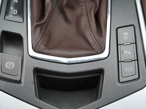 Used 2012 Cadillac SRX Luxury image 17