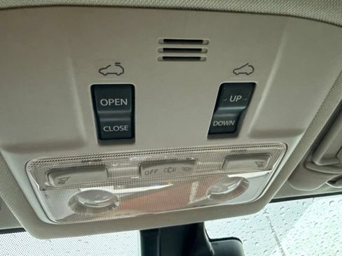 Used 2015 Toyota RAV4 Limited w/ Technology Package FWD image 26