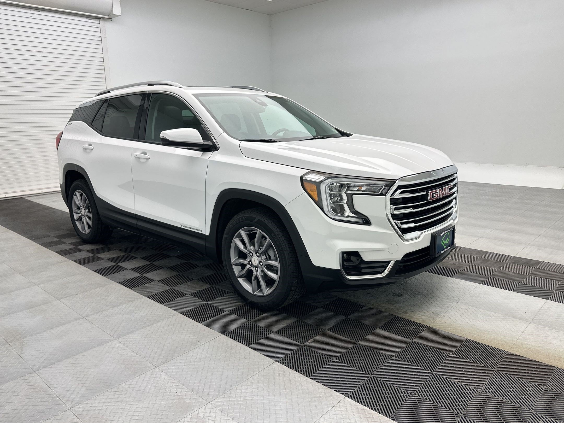 Certified 2024 GMC Terrain SLT AWD/4WD image 7