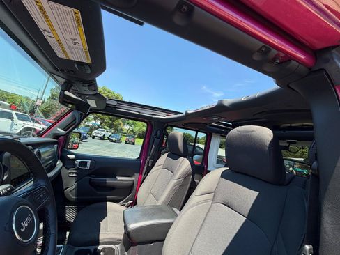 Used 2021 Jeep Wrangler Unlimited Sport AWD/4WD image 27