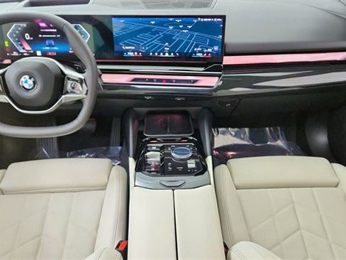Used 2025 BMW 540i xDrive 540i xDrive image 87