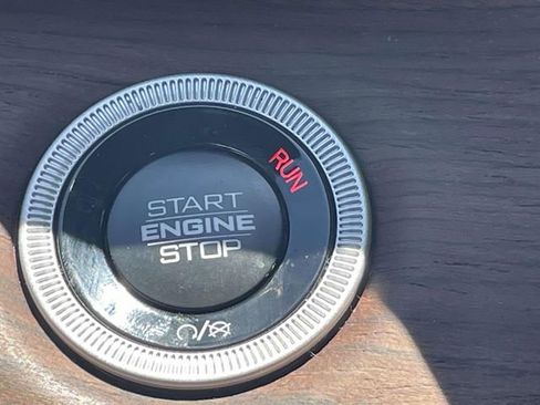 Used 2025 Jeep Grand Cherokee Summit image 25