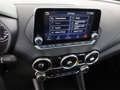 Used 2023 Nissan Sentra SV image 18
