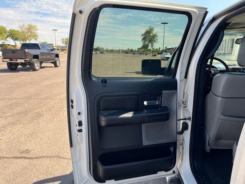 Used 2008 Lincoln Mark LT 2WD image 22