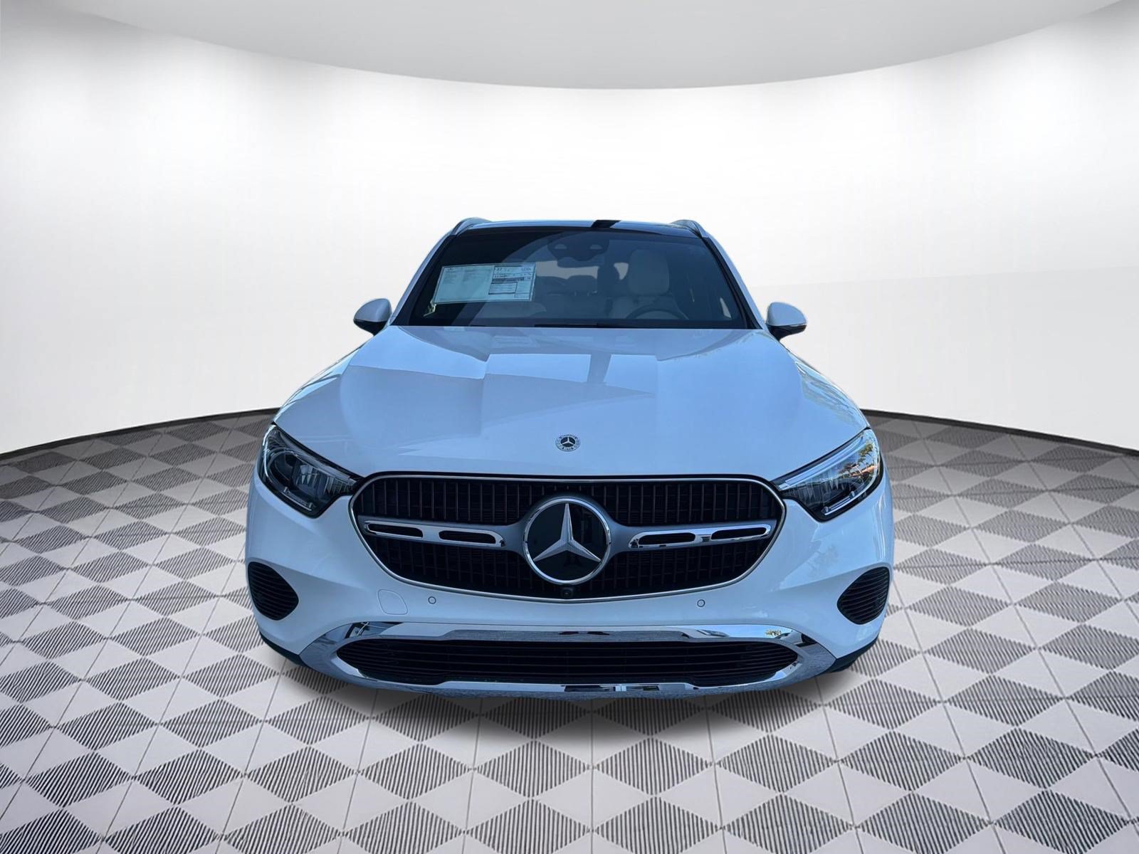 Used 2027 Mercedes-Benz GLC 300 image 6