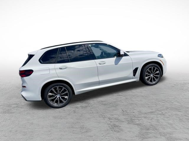 Used 2024 BMW X5 xDrive40i w/ M Sport Package AWD/4WD image 7