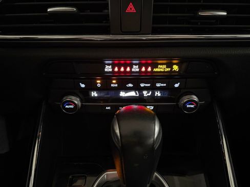 Used 2019 MAZDA CX-9 Touring image 14