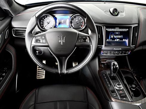 Used 2017 Maserati Levante S image 23