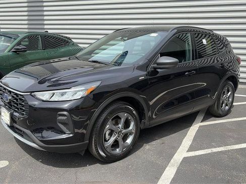 Certified 2025 Ford Escape ST-Line AWD/4WD image 1
