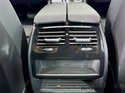 Certified 2022 BMW 530i xDrive w/ Premium Package image 27