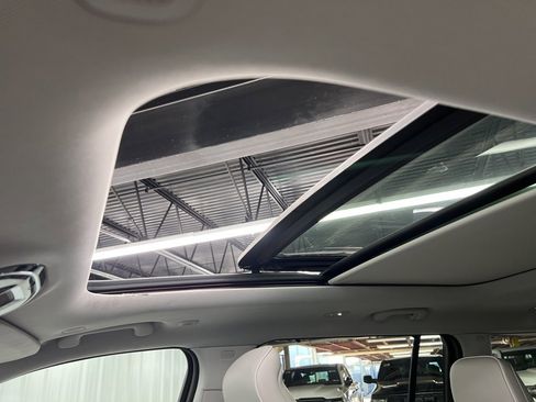 Used 2022 Jeep Grand Cherokee L Summit w/ Advanced Protech Group IV image 24