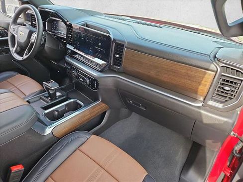 Used 2025 Chevrolet Silverado 1500 High Country w/ High Country Premium Package image 23