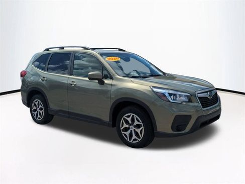 Used 2020 Subaru Forester Premium image 2