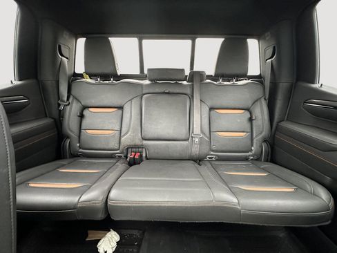 Used 2022 GMC Sierra 1500 AT4 w/ AT4 Premium Package image 13