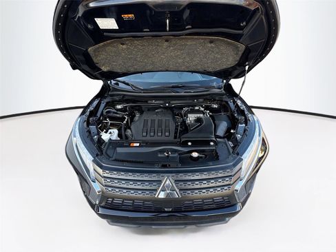 Used 2023 Mitsubishi Eclipse Cross ES image 30