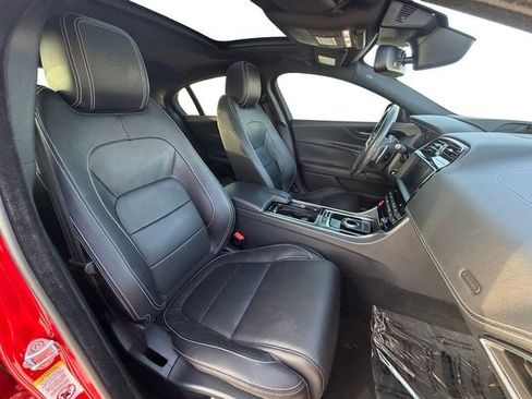 Used 2018 Jaguar XE S RWD image 16