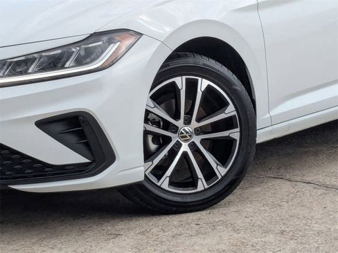 Used 2025 Volkswagen Jetta Sport image 30