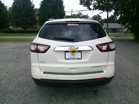 Used 2015 Chevrolet Traverse LT FWD image 4