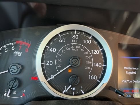 Used 2020 Toyota Corolla LE image 14