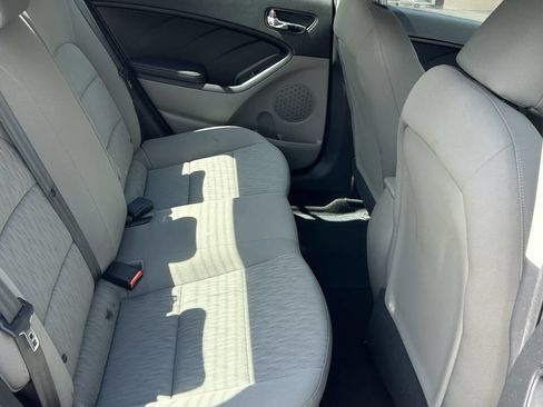 Used 2015 Kia Forte LX image 18