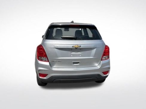 Used 2018 Chevrolet Trax LS AWD/4WD image 5