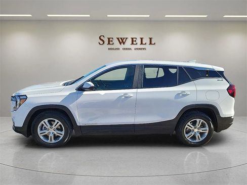 Certified 2024 GMC Terrain SLE image 2