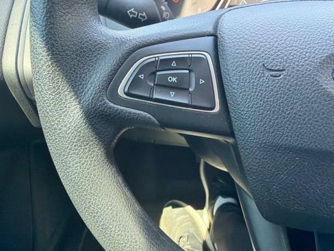 Used 2018 Ford Focus S FWD image 17