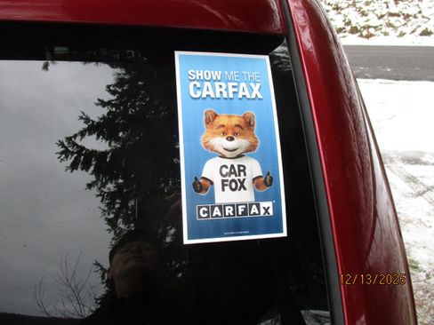 Used 2016 Dodge Grand Caravan SXT w/ UConnect Hands-Free Group image 21