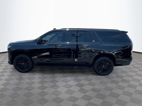 Used 2024 Cadillac Escalade ESV Premium Luxury RWD image 9