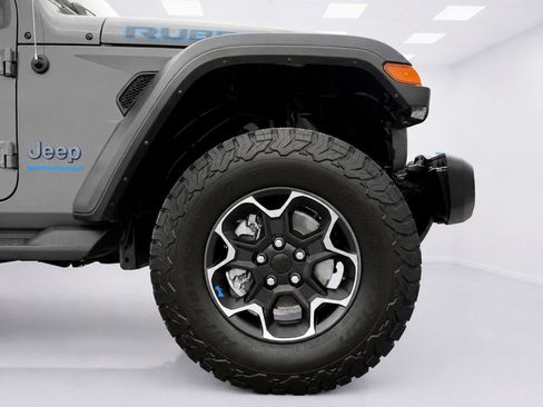 Used 2023 Jeep Wrangler Unlimited Rubicon 4xe w/ Cold Weather Group AWD/4WD image 10