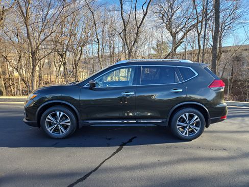 Used 2017 Nissan Rogue SL w/ SL Premium Package image 5