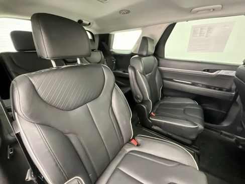 Used 2024 Hyundai Palisade SEL w/ Premium Package AWD/4WD image 16