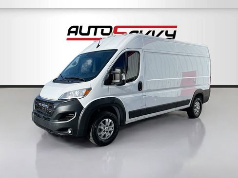 Used 2025 RAM ProMaster 3500 w/ Convenience Group FWD image 3