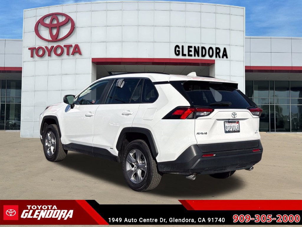 Used 2025 Toyota RAV4 LE AWD/4WD image 7